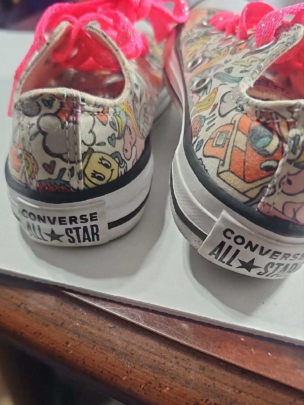 Converse Kids Low Top Sneakers with Bright Pink Glitter Laces